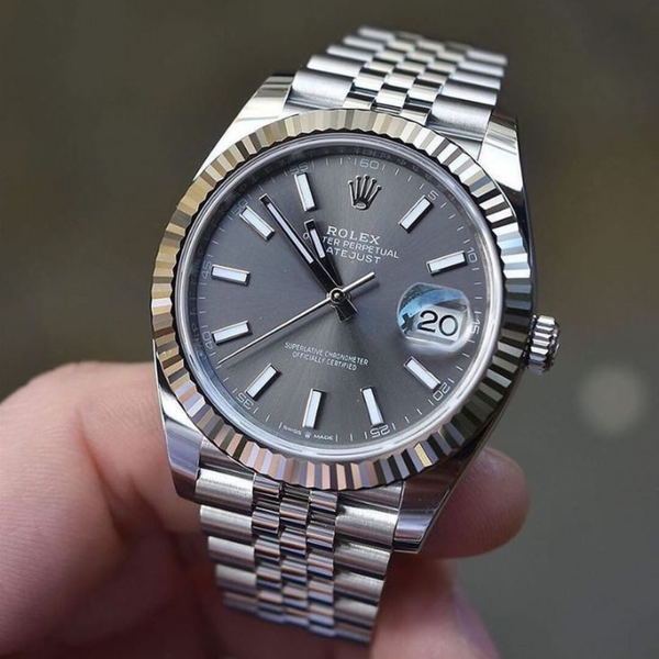Rolex Datejust 41 – Fluted Bezel, Dark Rhodium Sunburst Dial, Jubilee